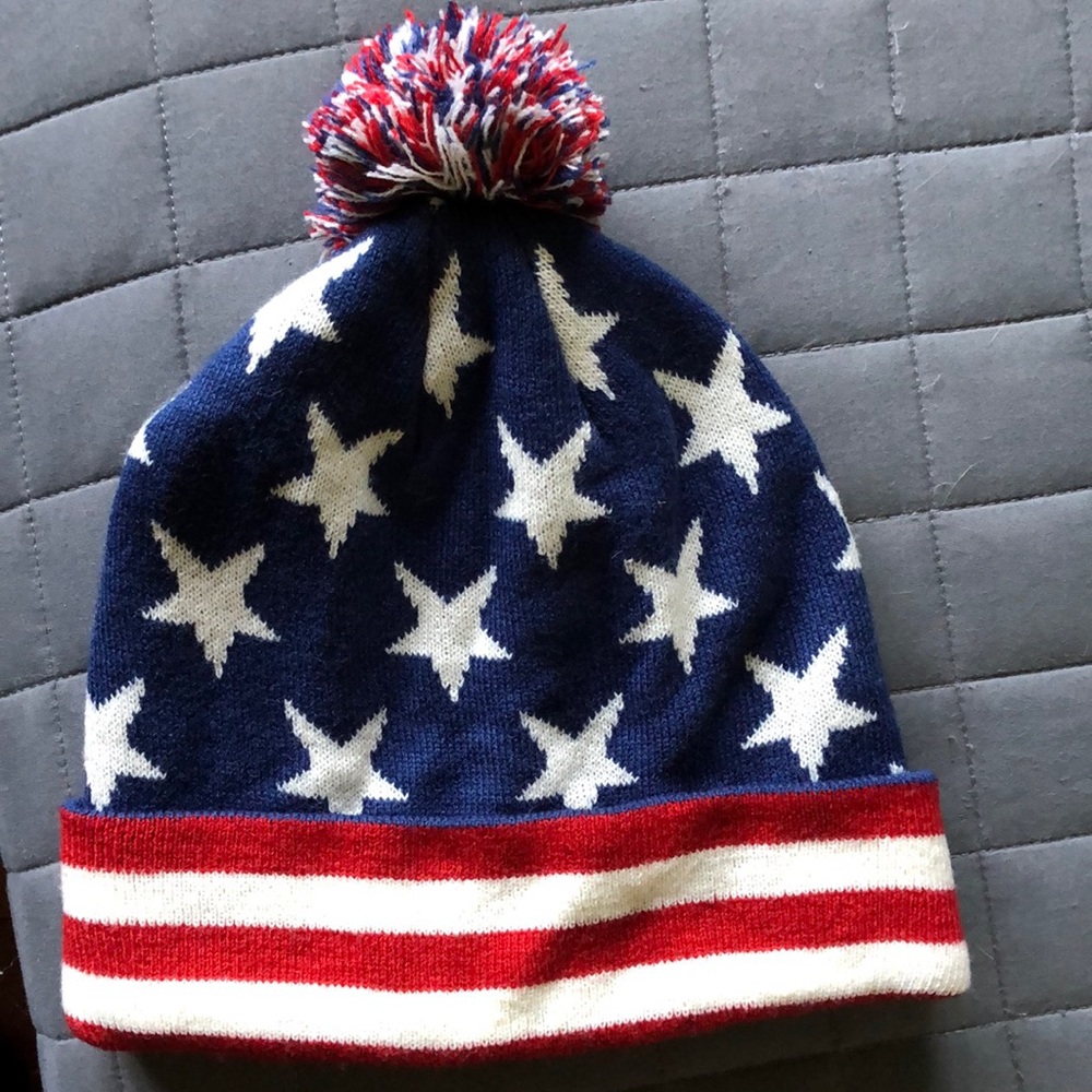 American flag winter hat 🇺🇸❄️